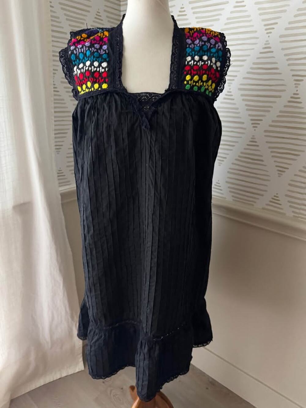 1970S Vintage Black Mexican Embroidered Topstitched Sleeveless Cotton Dress